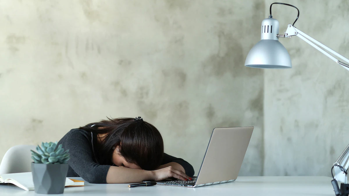 Sleepy During Office Hours? You Might Have An Underlying Sleeping Disorder